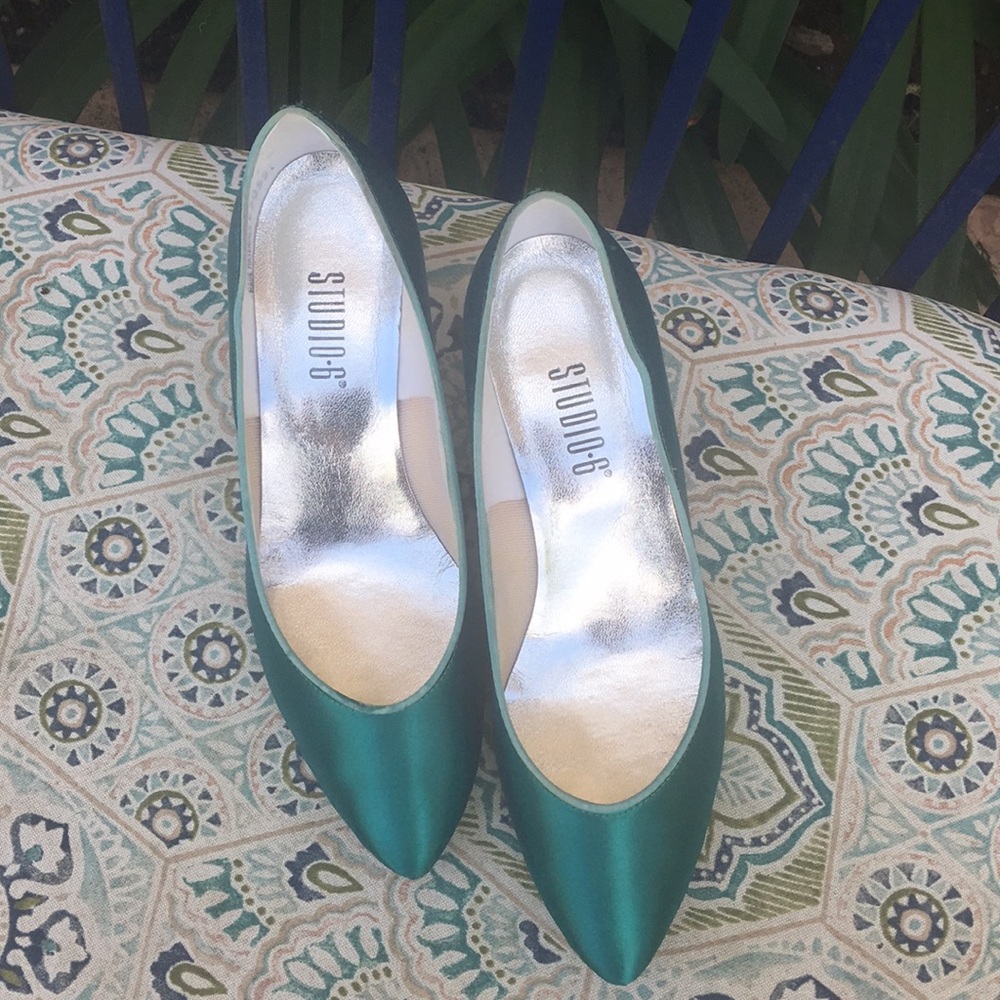 Dressing shoes